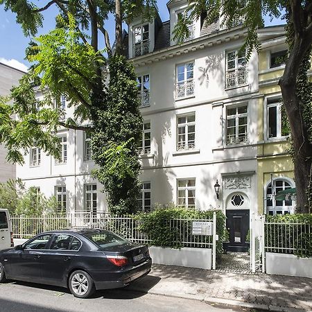 Dirazi Guesthouse & Apartments Gmbh Frankfurt am Main Exterior photo