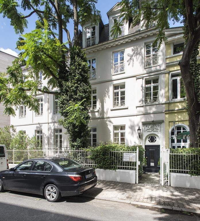 Dirazi Guesthouse & Apartments Gmbh Frankfurt am Main Exterior photo